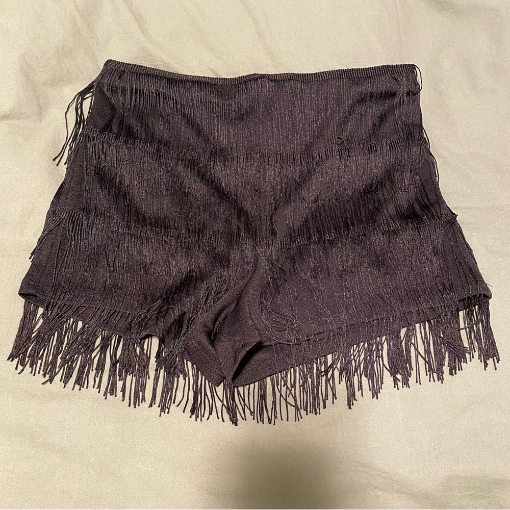 Fringe shorts - Picture 2 of 8